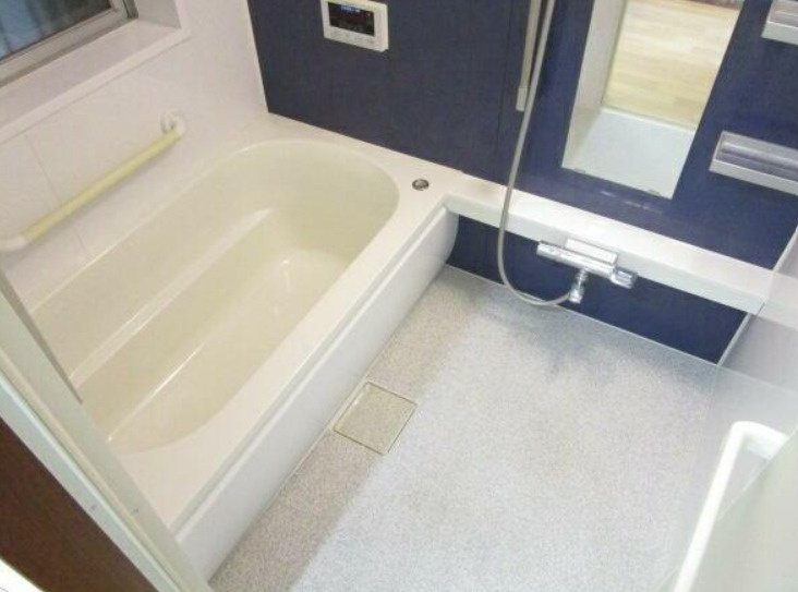 グリーンハイツ塩谷の浴室