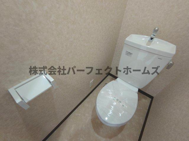 須山町平屋　　賃貸のトイレ|ゆったりとした空間のトイレです