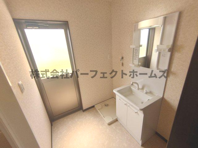 須山町平屋　　賃貸の洗面所|スペースが確保できる洗面所です