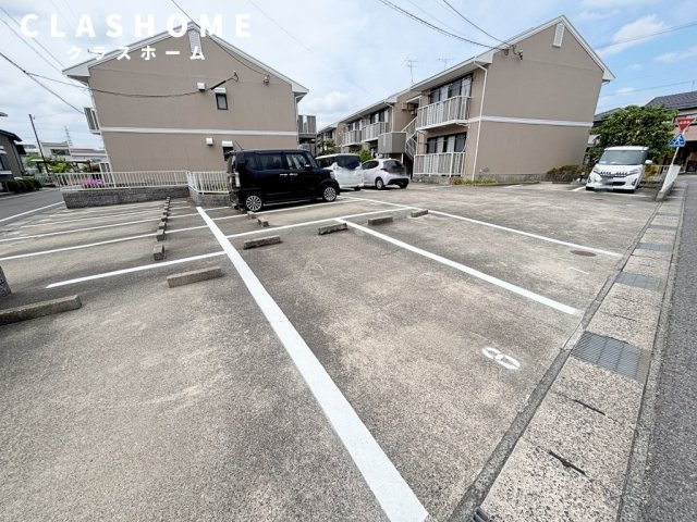 ドミールドルチェ　参番館　　刈谷市近郊の賃貸はクラスホームの駐車場