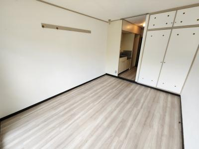 エントピア嵯峨の子供部屋|洋室