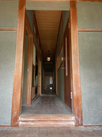 海南市阪井・中古戸建・54387の玄関