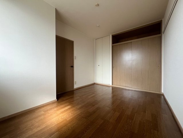 ピッケル末広の居間・リビング
