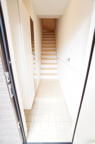 【玄関】 | プエオ・ガーデン | ※同物件・同タイプの写真です。