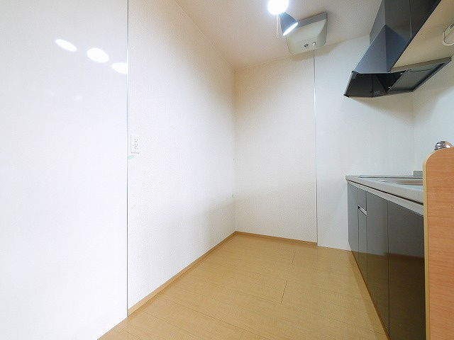 グランシャリオⅠの洗面所|明るい洗面所です