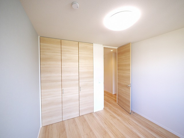 リヴィエール法華寺の洋室|個人の部屋や寝室として使える洋室です