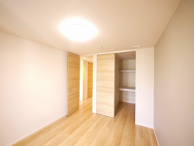 リヴィエール法華寺の洋室|個人の部屋や寝室として使える洋室です