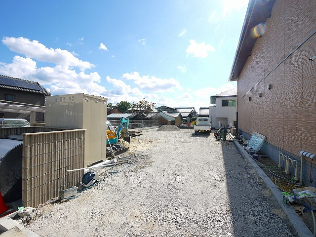 リヴィエール法華寺の駐車場|カースペースがあります