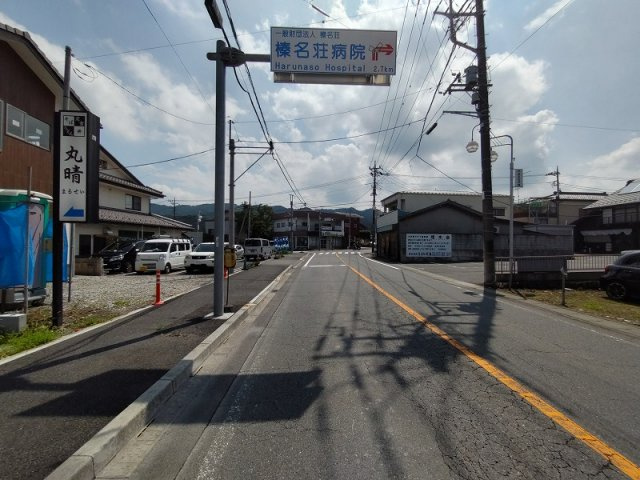 高崎市下室田町売土地の前面道路含む現地写真|県道