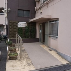 横浜スカイマンション　（鶴見区生麦4丁目）のエントランス|エントランスです