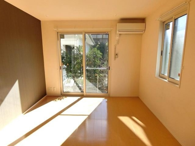 リベラ湘南の居間・リビング