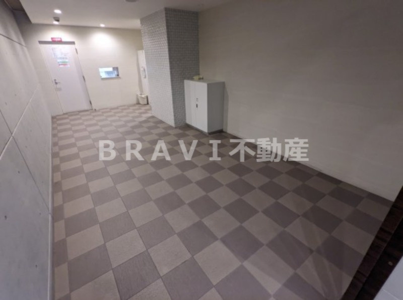 プランドール大手前レジデンス　BRAVI不動産のロビー|【プランドール大手前レジデンス】毎日通るロビーはこのようになっています