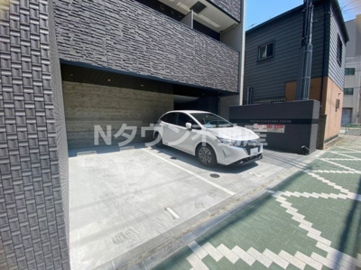 【駐車場】 | エスリード金山エクセア | 駐車場があるので、車を買う予定の方も安心です