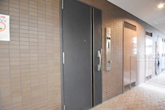【その他共用部分】 | 共用部　廊下　玄関ドア