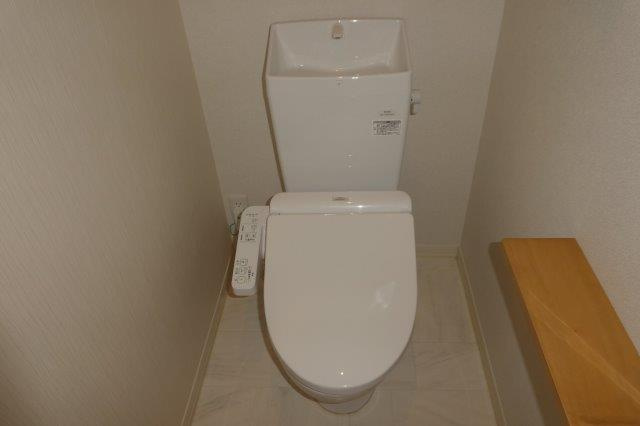 アベニール千鶴のトイレ|ウォシュレット