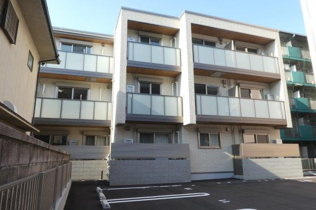 アベニール千鶴の外観