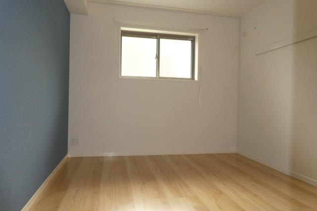 アベニール千鶴の洋室