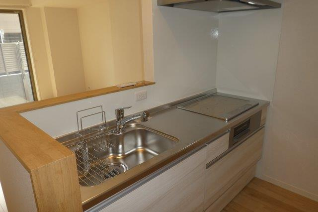 アベニール千鶴のキッチン|３口IHコンロ付きシステムキッチン