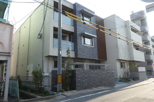 倉敷市老松町３丁目のアパートの外観