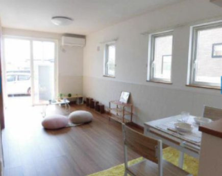 フェリーチェの居間・リビング|※モデルルームのため家具等は付きません。