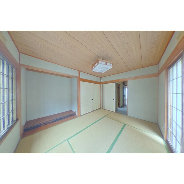 岩田貸家の内装
