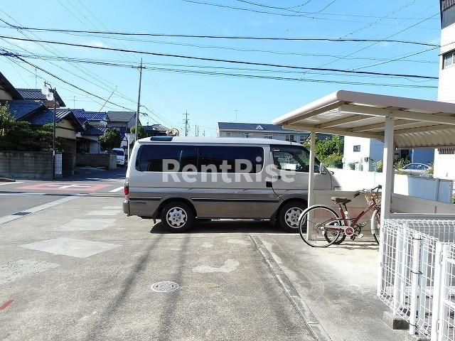 マーブルの駐車場|駐車場