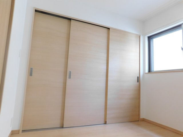 【洋室】 | カトル・ヴィラージュ