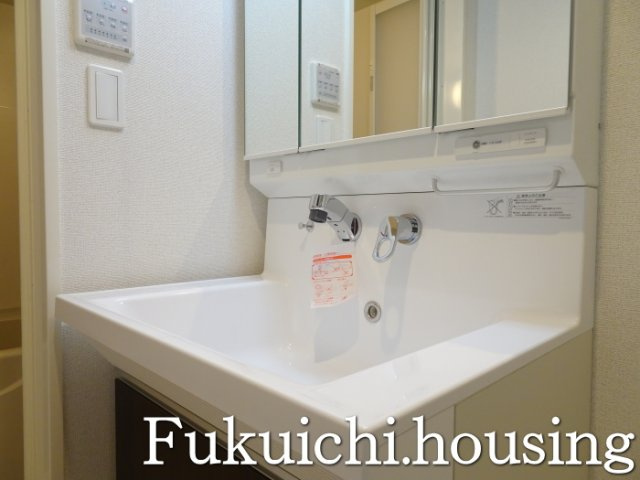レジデンス神楽坂の独立洗面台