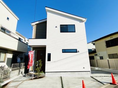 【外観】 | ♪建物完成！陽当たり良好！カースペース２台♪売主直売／仲介手数料不要！菖蒲沢新築１棟