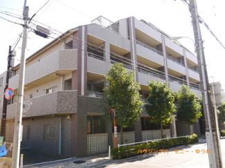 【外観】 | 外観タイル張りのRC造。しっかりとした建物です。