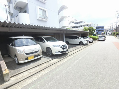 【駐車場】 | 妙蓮寺ダイヤモンドマンション | 平置き駐車場です。