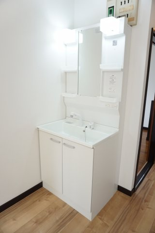 【独立洗面台】 | サリチェカーサ | シャンプードレッサー交換済み★