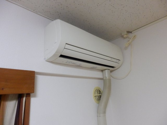 半田コーポの設備|エアコン付き