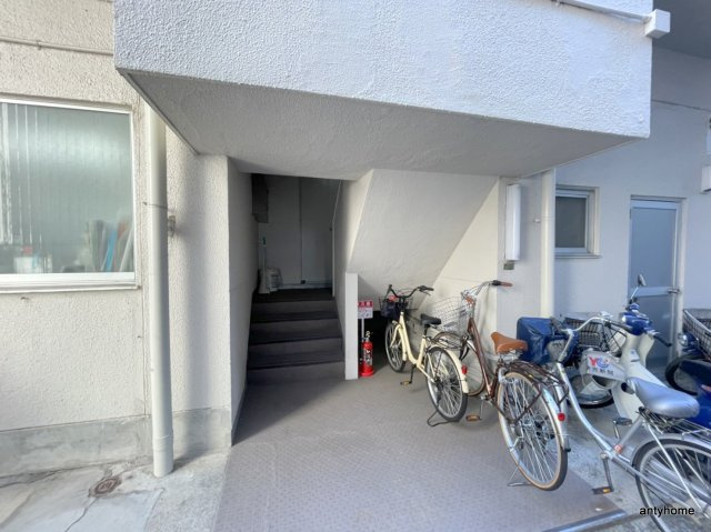 出口マンション　仲介手数料無料のエントランス