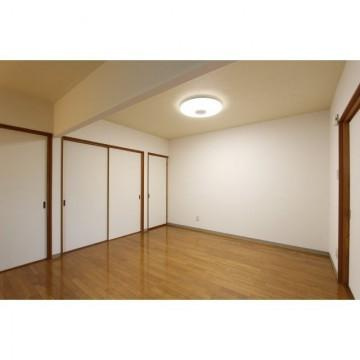 ベルーナの内装