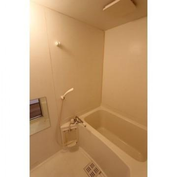 ベルーナの浴室