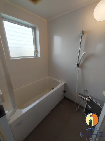 ニイハウスの浴室|きれいなお風呂です