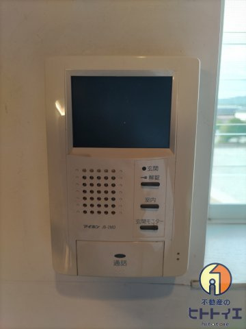 ニイハウスのセキュリティ|モニター付きインターフォンです