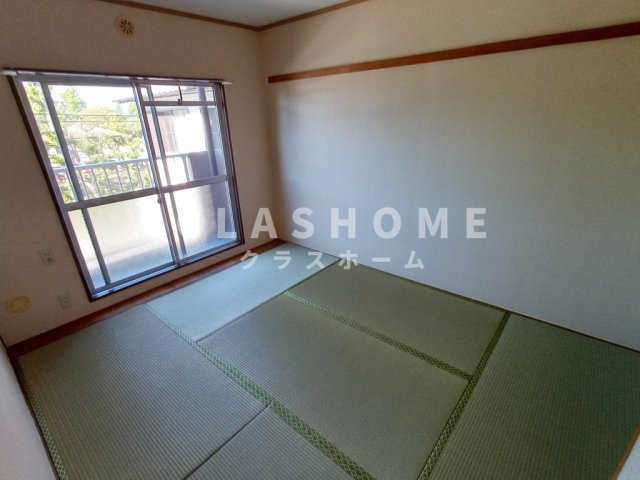 メゾンわかなの和室