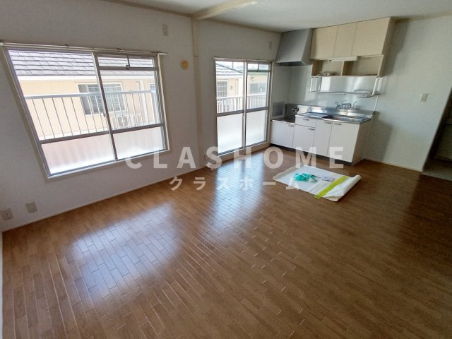 メゾンわかなの居間・リビング