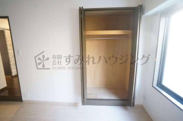 カーサ・ドゥ・テソロの収納|参考、同建物・反転間取りの号室