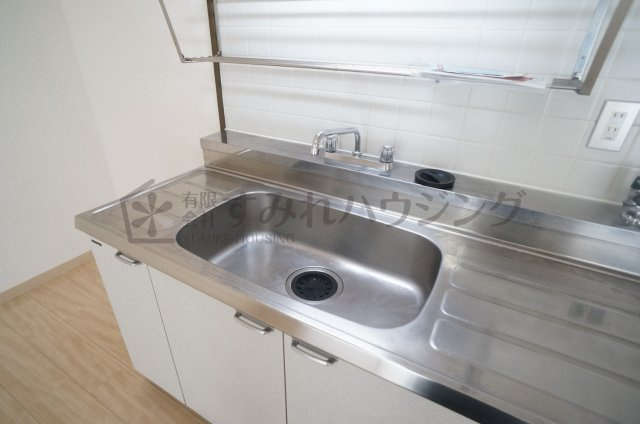 カーサ・ドゥ・テソロのキッチン|参考、同建物・反転間取りの号室