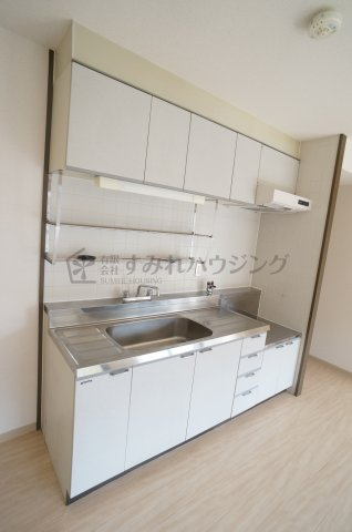 カーサ・ドゥ・テソロのキッチン|参考、同建物・反転間取りの号室