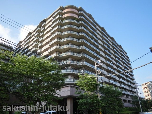 プローラ津田沼の外観|プローラ津田沼　ＪＲ総武線「津田沼駅」徒歩７分　管理体制良好　修繕積立金残高６億円超（2021年3月時点）