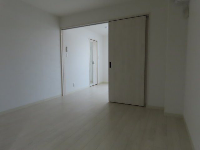 大阪市淀川区加島１丁目のハイツの居間・リビング