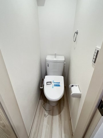 ☆温水洗浄便座付きトイレ☆
