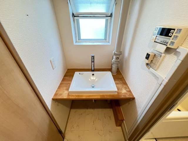 公団狭山住宅26号棟の独立洗面台