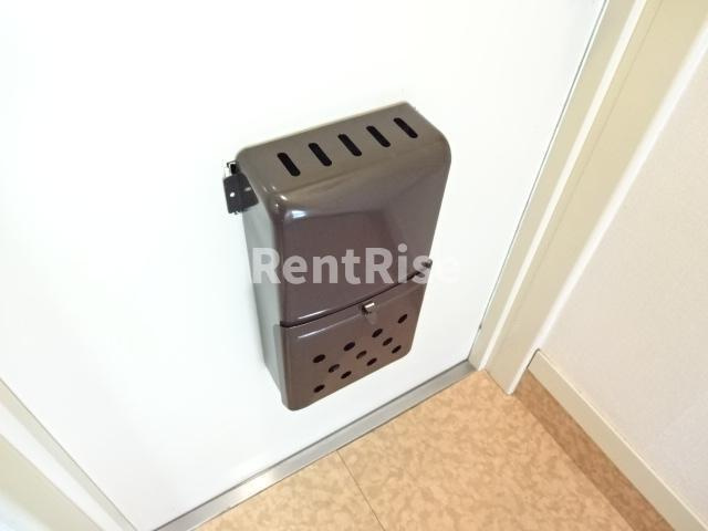 リバティハイム２１の玄関|玄関郵便受(イメージ)