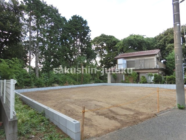 実籾本郷　売地の外観|実籾本郷　売地　実測68.32坪　東南側道路面　間口17ｍ　建築条件なし　更地につき即建築可