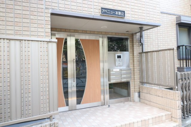 【エントランス】